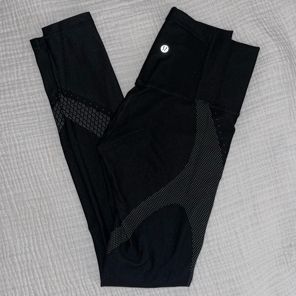 Lululemon size 6 mapped out high rise leggings